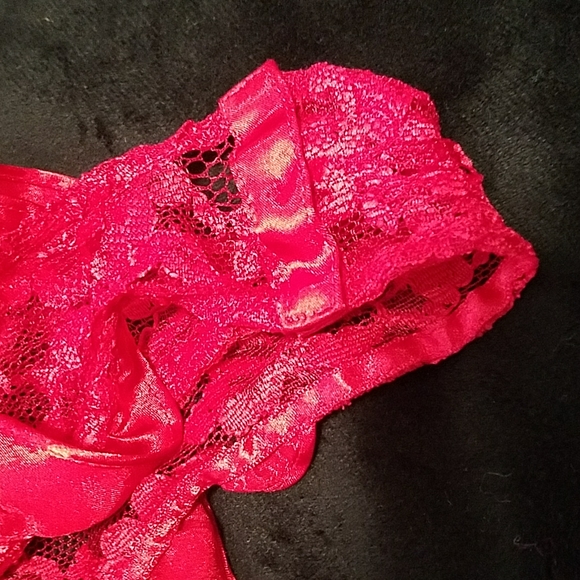 Victoria’s Secret Red 90's Gold Label Vintage Lace Teddy Satin Ruffle Bodysuit - Picture 13 of 16